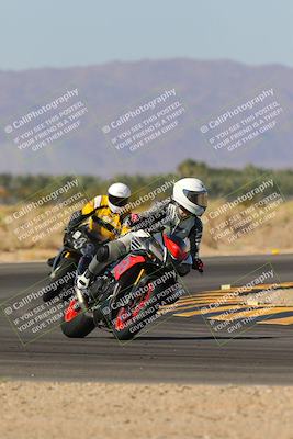 media/Nov-06-2023-Moto Forza (Mon) [[ce023d0744]]/4-Beginner Group/Session 3 (Turn 16)/